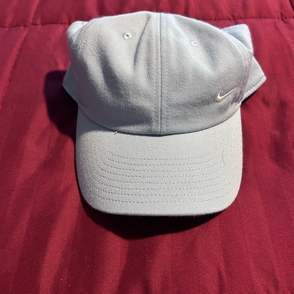 Nike Accessories - Unisex Nike Hat